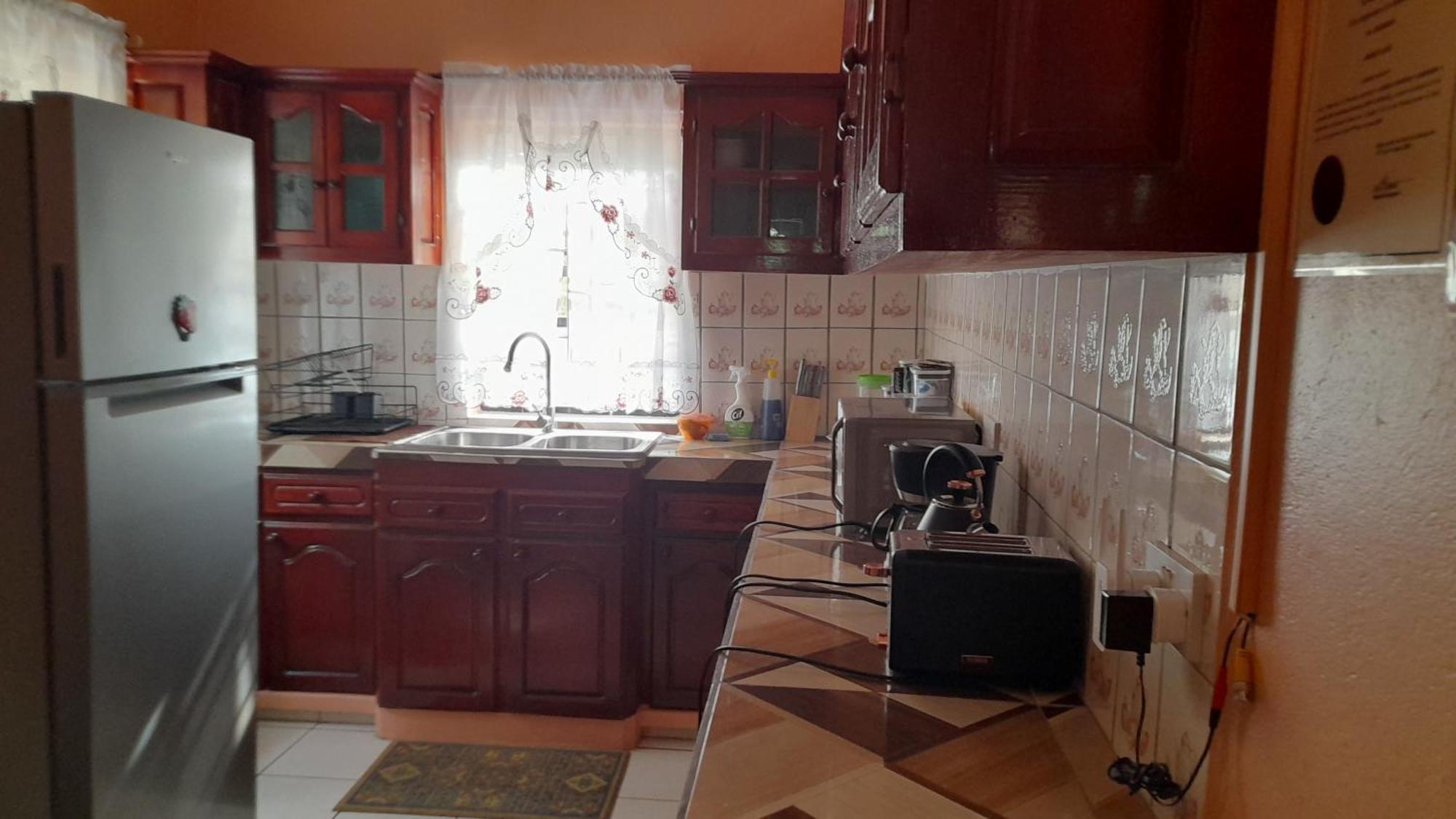 Angie'S Cove, Modern Get-Away Overlooking كاسترايْزْ المظهر الخارجي الصورة