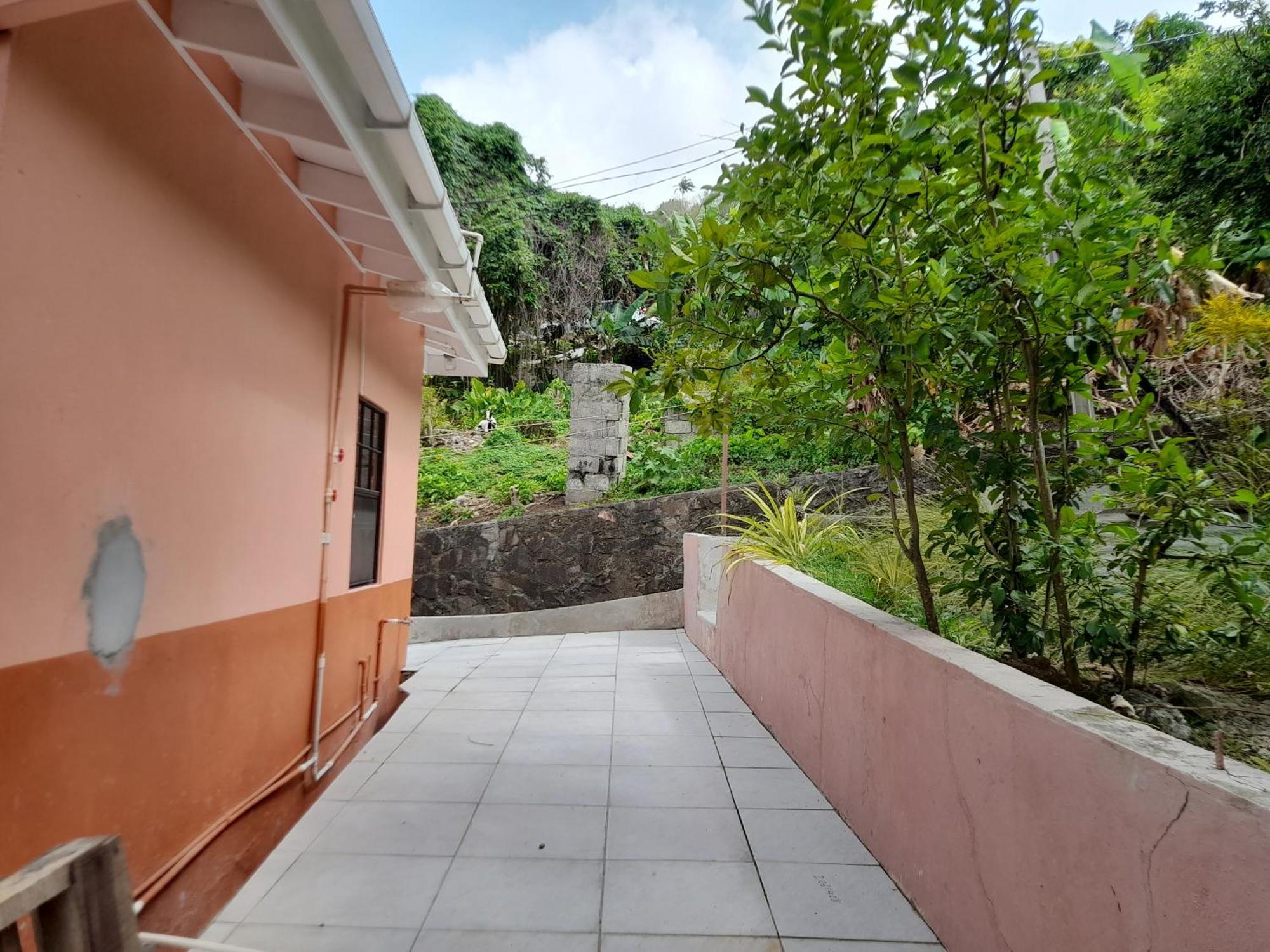 Angie'S Cove, Modern Get-Away Overlooking كاسترايْزْ المظهر الخارجي الصورة